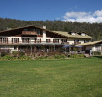 Bright Chalet - Holiday Find