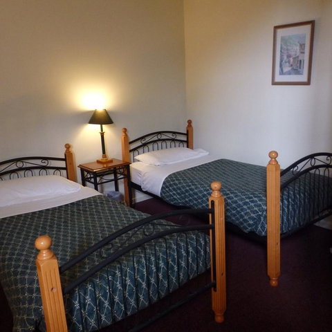 Bright Chalet - Holiday Find 7