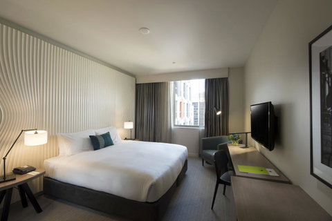 DoubleTree By Hilton Melbourne - Holiday Find 16