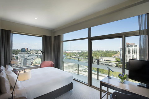 DoubleTree By Hilton Melbourne - Holiday Find 29