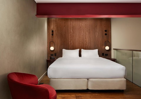 DoubleTree By Hilton Melbourne - Holiday Find 13