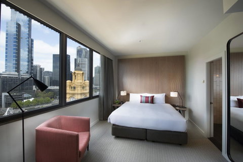 DoubleTree By Hilton Melbourne - Holiday Find 31
