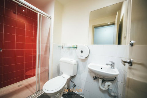 Nomads Melbourne Backpackers - Holiday Find 17