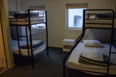 Nomads Melbourne Backpackers - Holiday Find 41