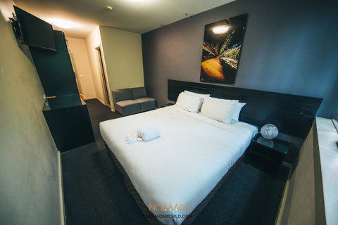Nomads Melbourne Backpackers - Holiday Find 18