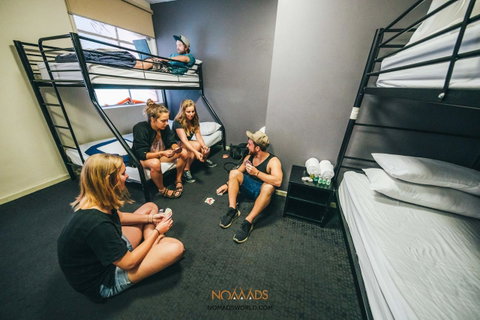 Nomads Melbourne Backpackers - Holiday Find 31