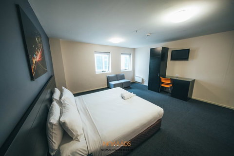 Nomads Melbourne Backpackers - Holiday Find 22
