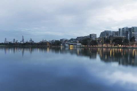 Mercure Melbourne Albert Park - Holiday Find 24