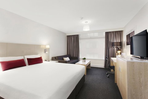 Mercure Melbourne Albert Park - Holiday Find 10