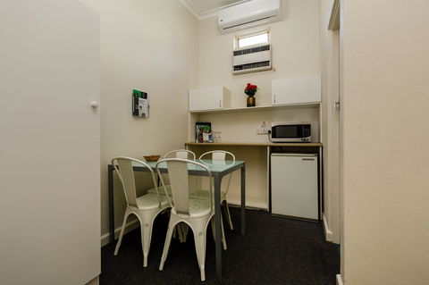 Bendigo Oval Motel - Holiday Find 6