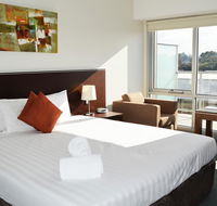 Adara St Kilda - Holiday Find