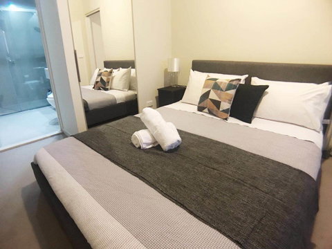 Sky City Serviced Apartment - Holiday Find 18