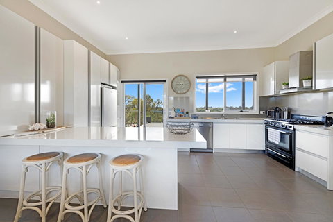 Beachside House - Holiday Find 7