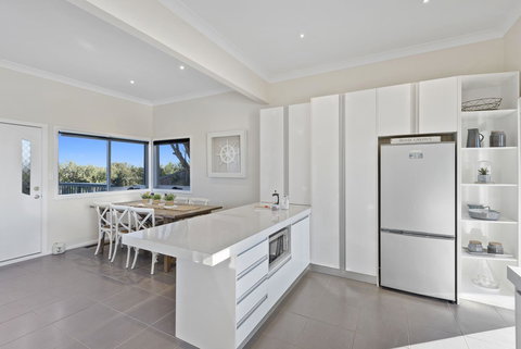 Beachside House - Holiday Find 10