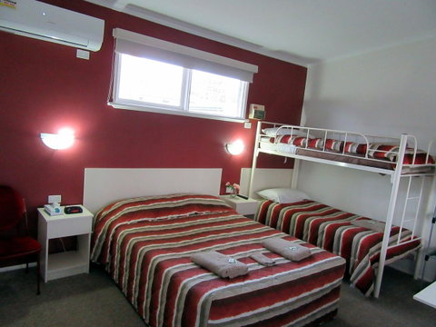 The Highlander Motel - 24HR Check In - Holiday Find 16
