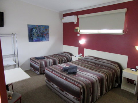 The Highlander Motel - 24HR Check In - Holiday Find 3