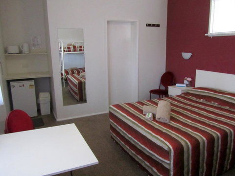 The Highlander Motel - 24HR Check In - Holiday Find 15