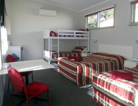 The Highlander Motel - 24HR Check In - Holiday Find 18
