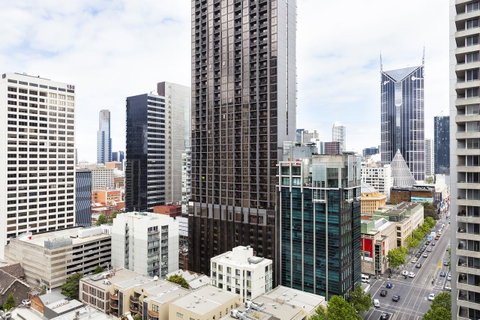 AKOM Melbourne - Holiday Find 0