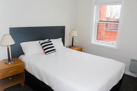 CROWN CENTRAL BUSINESS DISTRICT MOTEL - NO UNDER 18s - Holiday Find 41