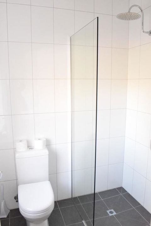 CROWN CENTRAL BUSINESS DISTRICT MOTEL - NO UNDER 18s - Holiday Find 30