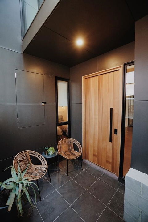 THE WAREHOUSE APARTMENTS - Holiday Find 5