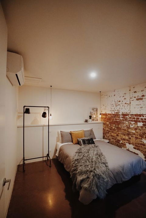 THE WAREHOUSE APARTMENTS - Holiday Find 6