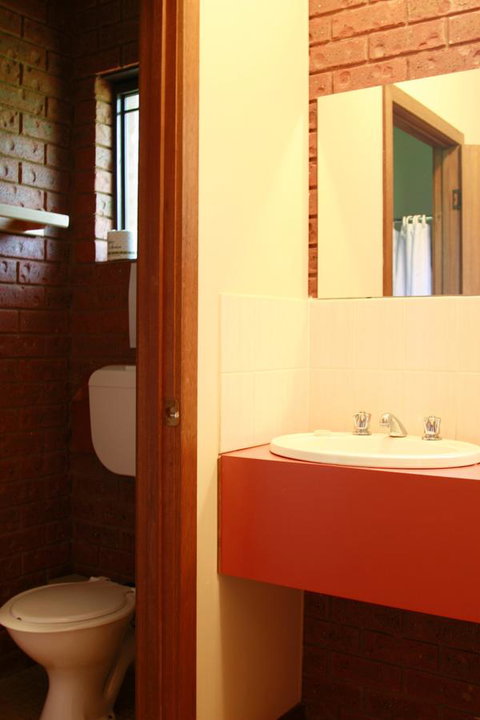 The Harrietville Snowline Hotel - Holiday Find 8