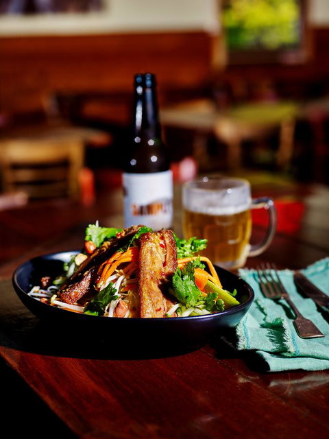 The Harrietville Snowline Hotel - Holiday Find 24