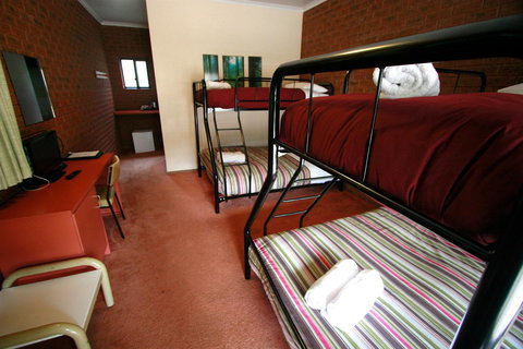 The Harrietville Snowline Hotel - Holiday Find 4