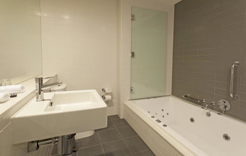 Causeway 353 Hotel - Holiday Find 9