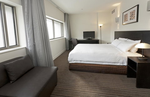 Causeway 353 Hotel - Holiday Find 25