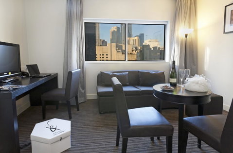 Causeway 353 Hotel - Holiday Find 36