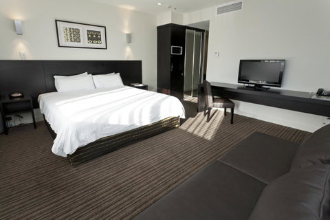 Causeway 353 Hotel - Holiday Find 8