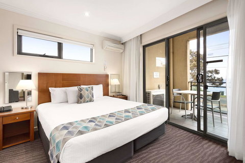 Quality Hotel Bayside Geelong - Holiday Find 3