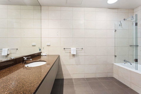 Quality Hotel Bayside Geelong - Holiday Find 15