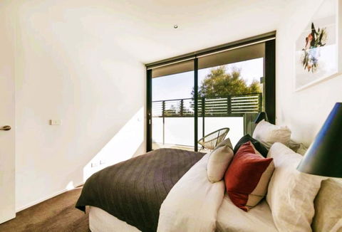 Apartments In Richmond Church St Near MCG - Holiday Find 15