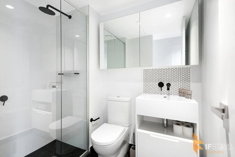 IFSuites (IFSTAYS) Light House Victoria One Apartment - Holiday Find 5