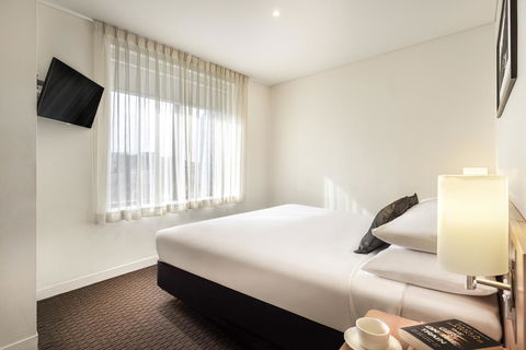 Ibis Melbourne Hotel And Apartments - Holiday Find 14