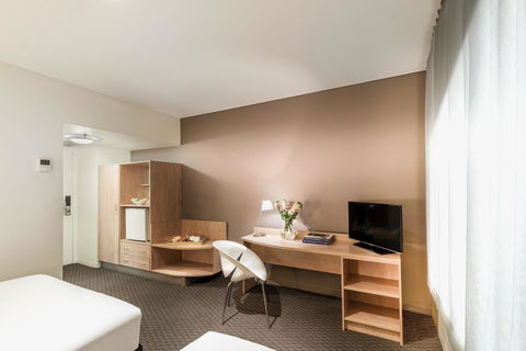 Ibis Melbourne Hotel And Apartments - Holiday Find 10
