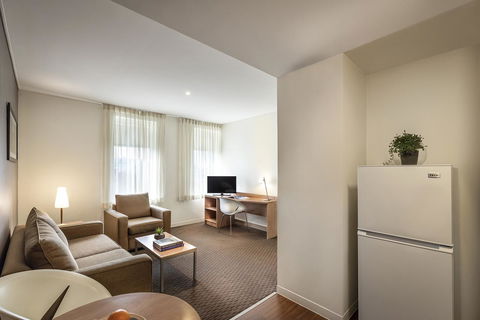 Ibis Melbourne Hotel And Apartments - Holiday Find 11
