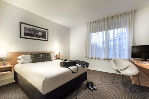 Ibis Melbourne Hotel And Apartments - Holiday Find 5