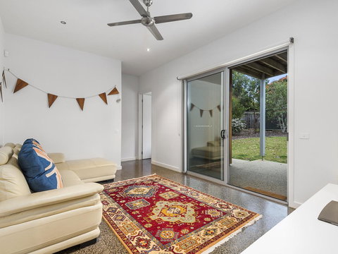 Aireys Ocean View - Holiday Find 14