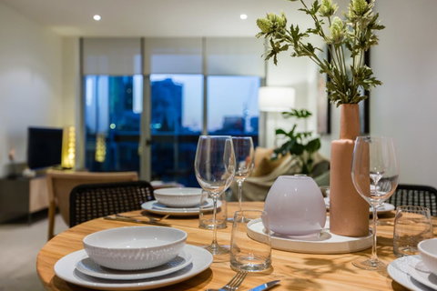Auguste, Melbourne CBD Private Accommodation With Parking - Holiday Find 12