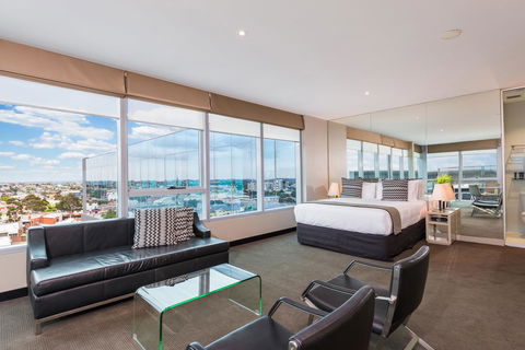 Novotel Melbourne Preston - Holiday Find 24