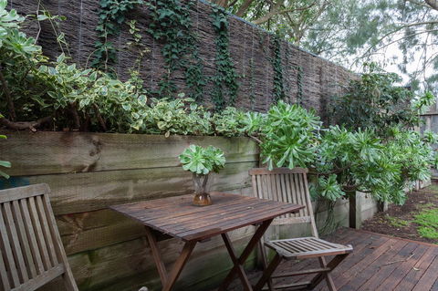 The Love Shack - Romantic Bungalow - Holiday Find 11