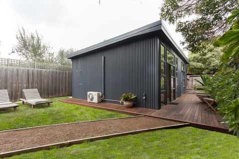 The Love Shack - Romantic Bungalow - Holiday Find 12