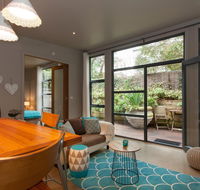 The Love Shack - romantic bungalow - Holiday Find