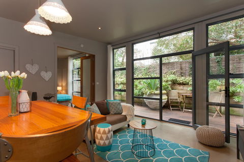 The Love Shack - Romantic Bungalow - Holiday Find 0