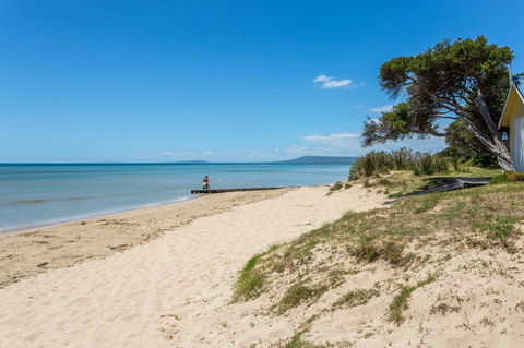 Blairgowrie Apartment 1 - On The Beach - Holiday Find 19